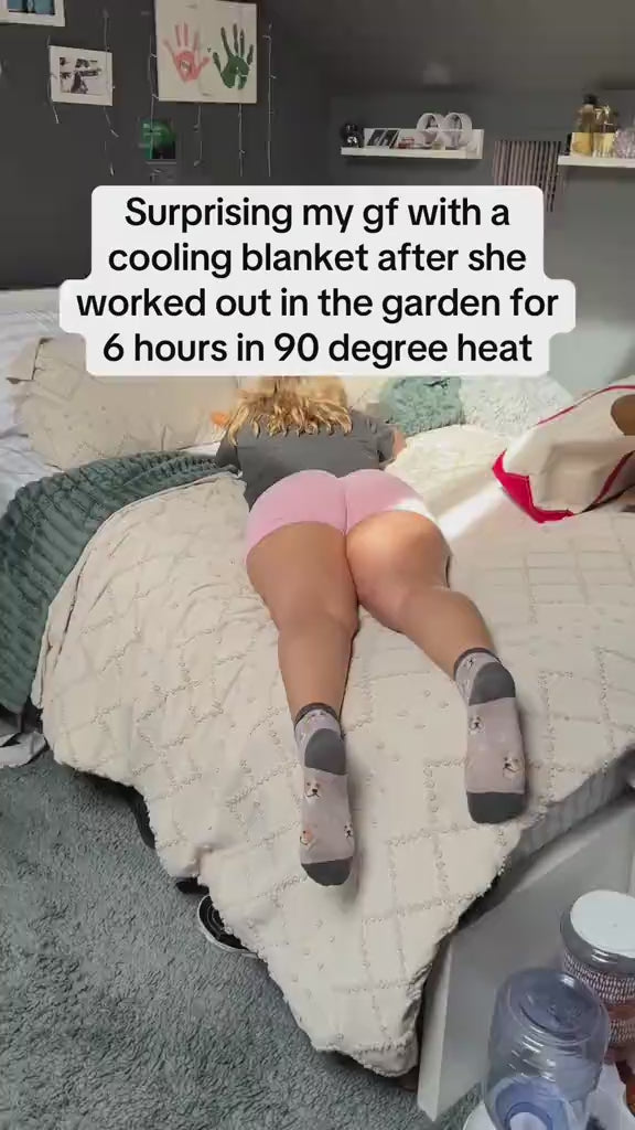 The Frost Blanket video